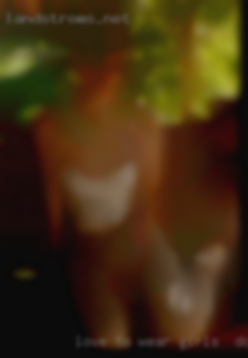 Love to wear lingerie girls in Dobson, NC and drink wine.